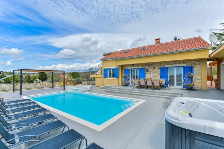 Rent Villa Arien Croatia