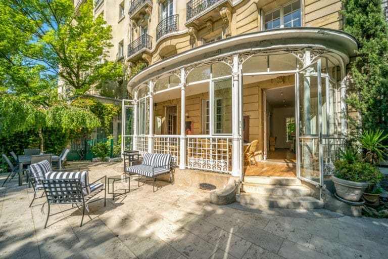 Rent Apartment Coco France