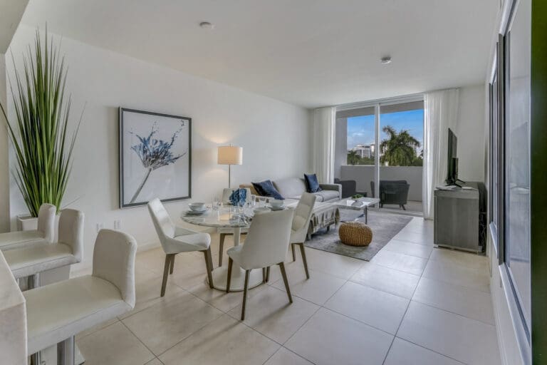 Rent Apartment Idlewyld United States