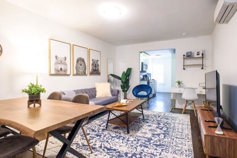 Rent Apartment Inwood United States