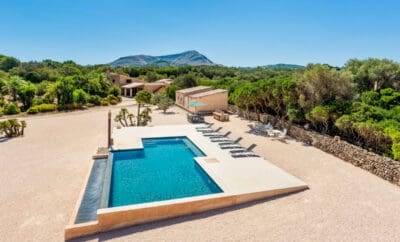 Rent Arta Country Villa Spain