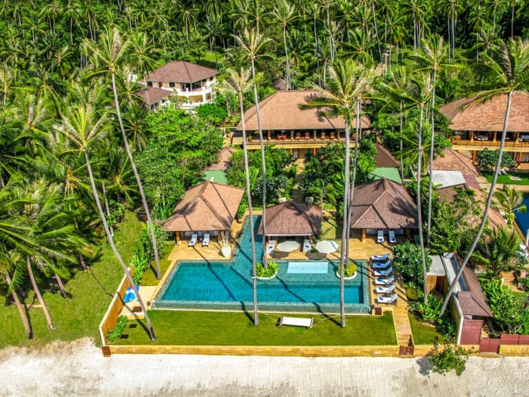 Rent Baan Namuang Thailand