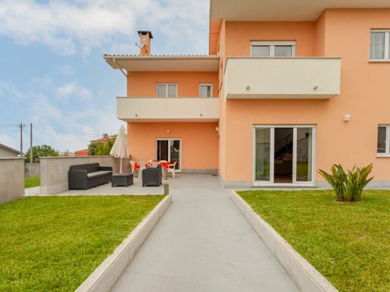 Rent Casa Agrelo Portugal