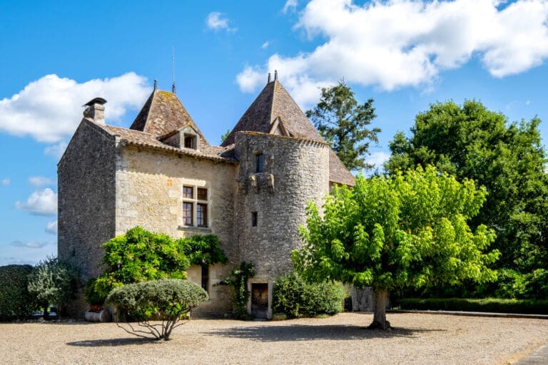 Rent Chateau Chaumeton France