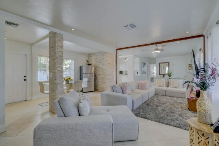 Rent Galt House United States