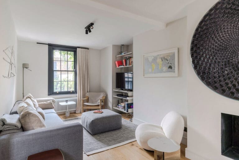 Rent Olive Townhouse United Kingdom