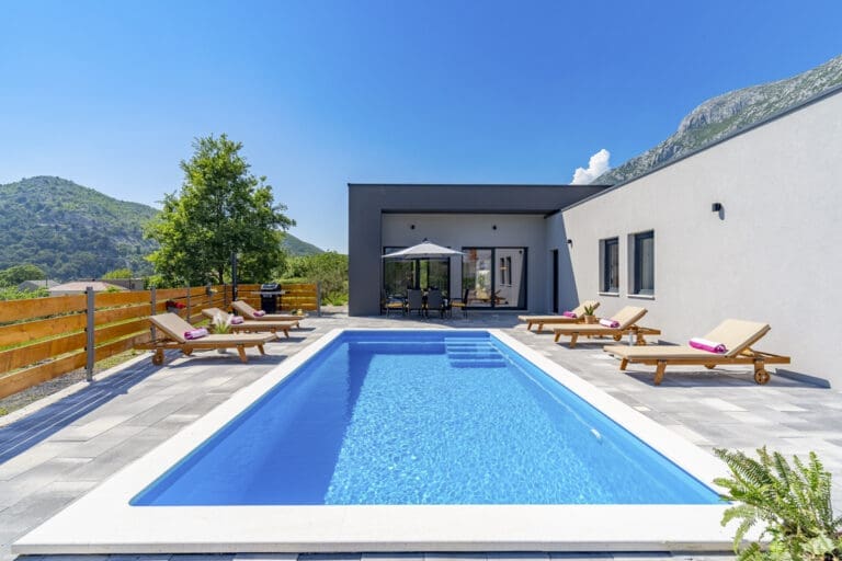 Rent Villa Adalyn Croatia