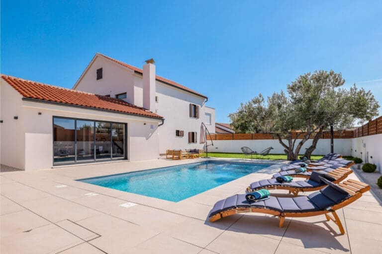 Rent Villa Aklinia Croatia