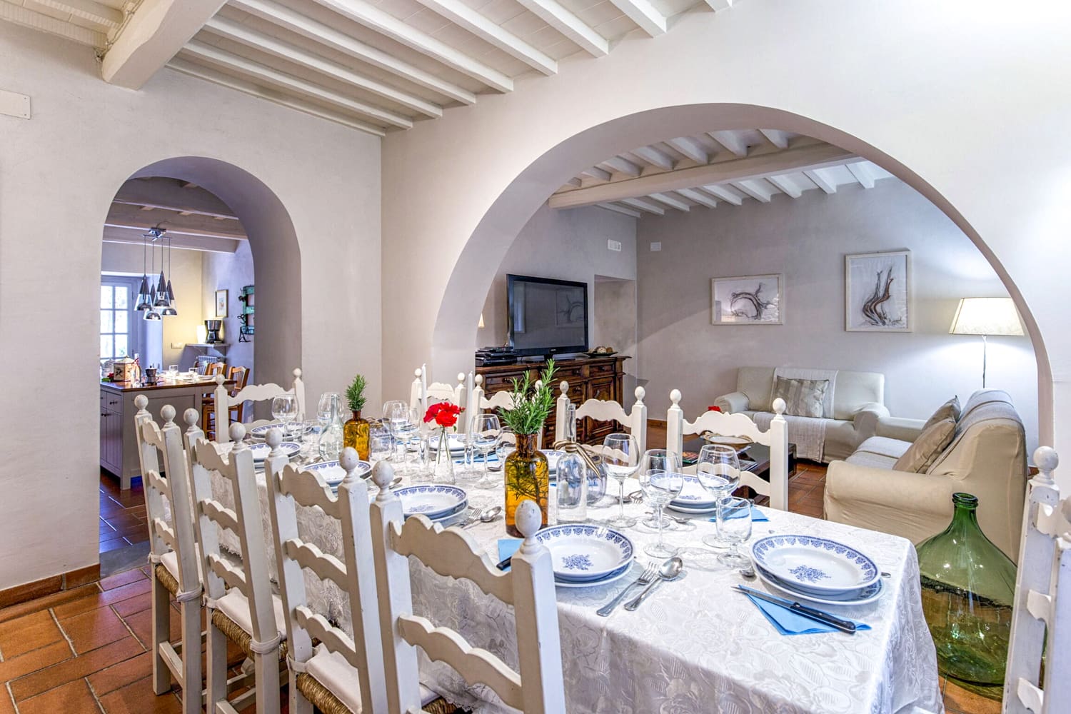 Rent Villa Bagnolo Italy