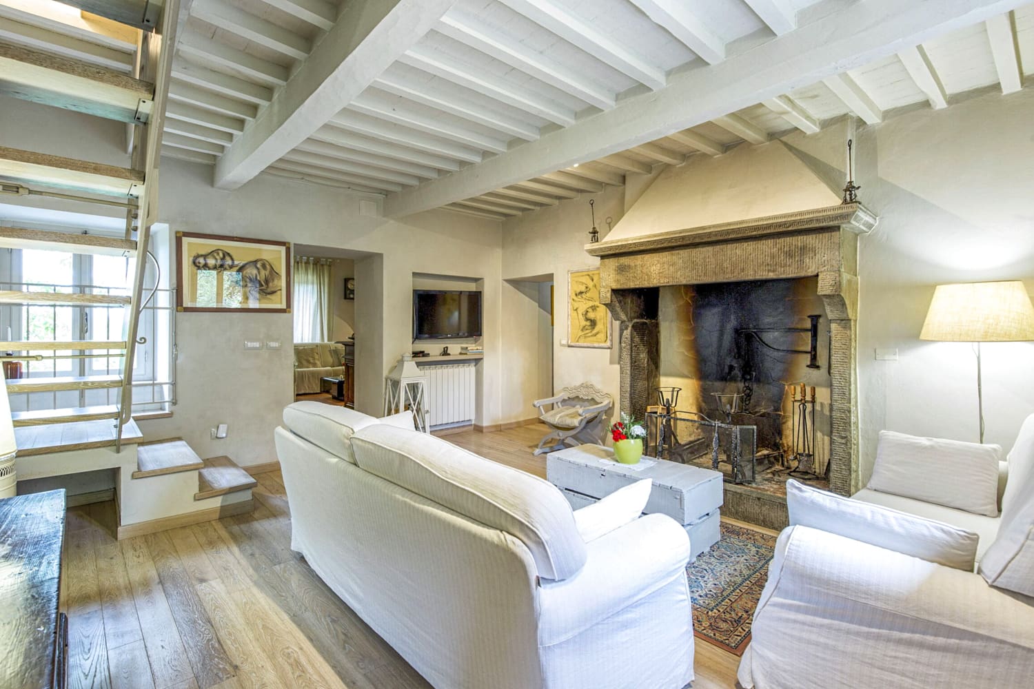 Rent Villa Bagnolo Italy