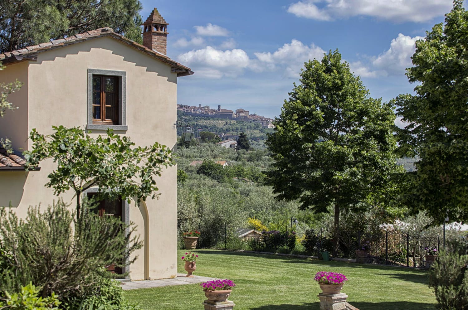 Rent Villa Cegliolo Italy