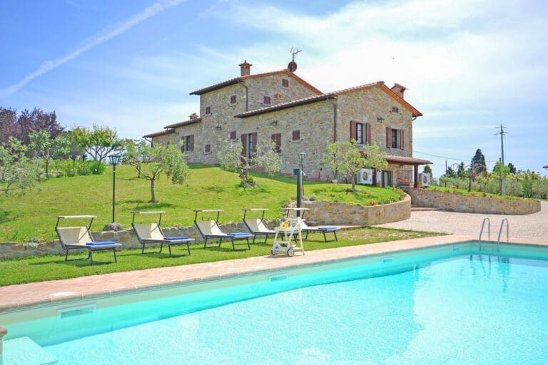 Rent Villa Chiana Italy