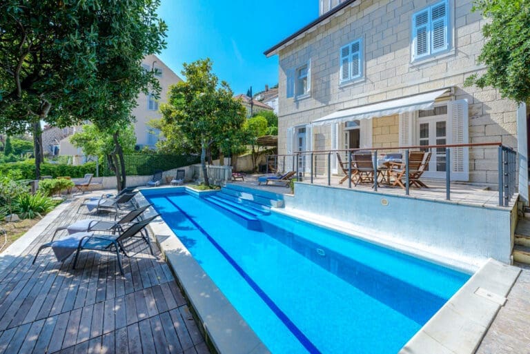 Rent Villa Everlee Croatia