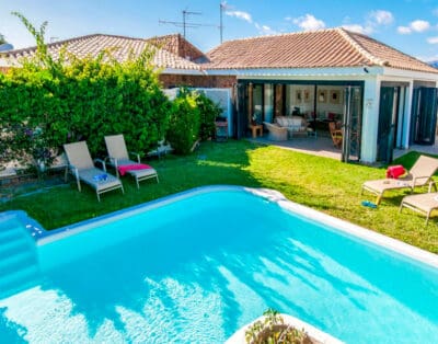 Rent Villa Kumara Spain