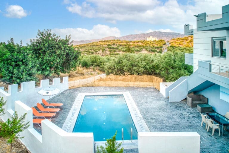 Rent Villa Kyknos Greece