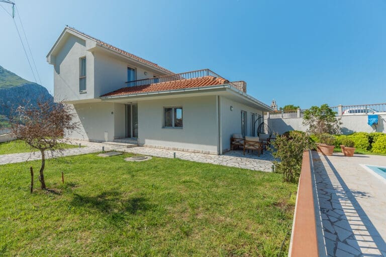 Rent Villa Mihajlo Montenegro