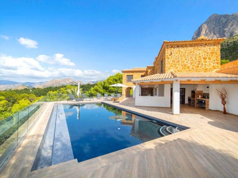 Rent Villa Molt Spain