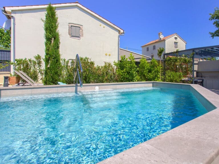 Rent Villa Naysha Croatia