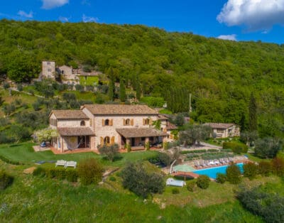 Rent Villa Nese Italy