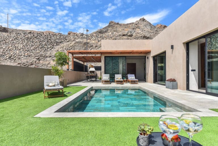 Rent Villa Quiebre Spain