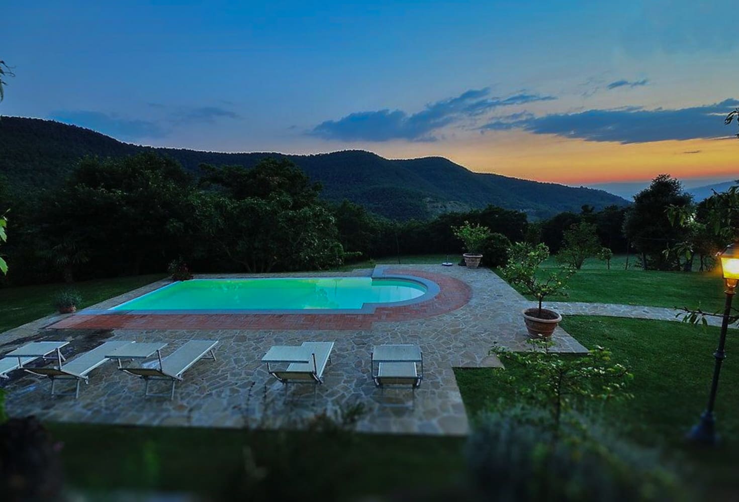 Rent Villa Tiravento Italy