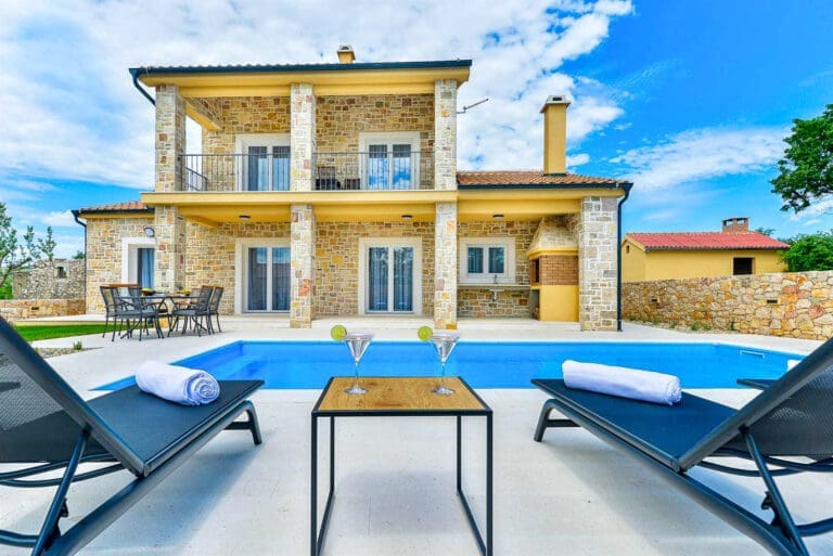 Rent Villa Tresna Croatia