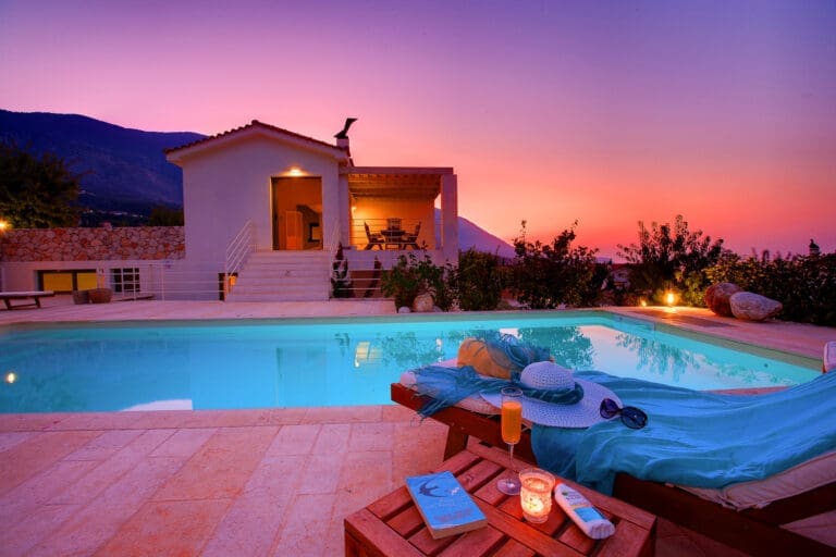 Rent Villa Yannis Greece