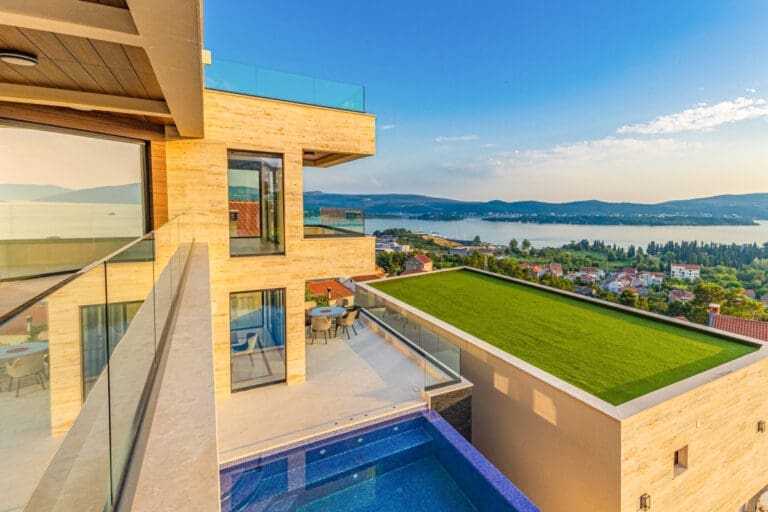 Rent Villa Yonda Montenegro