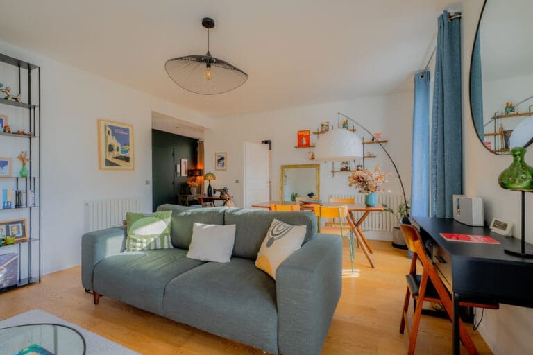 Rent Batignolles Square View Apartment France