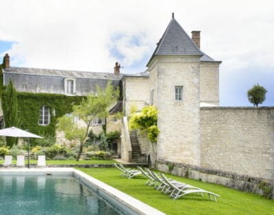 Rent Chateau Des Siecles And Annexe France