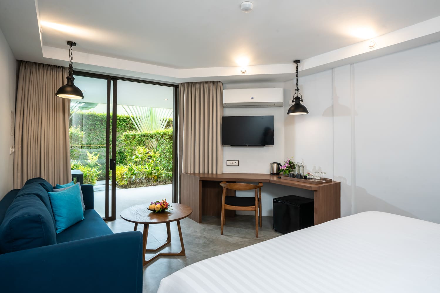 Rent Deluxe Garden Room Dewa Phuket Resort and Villas Thailand
