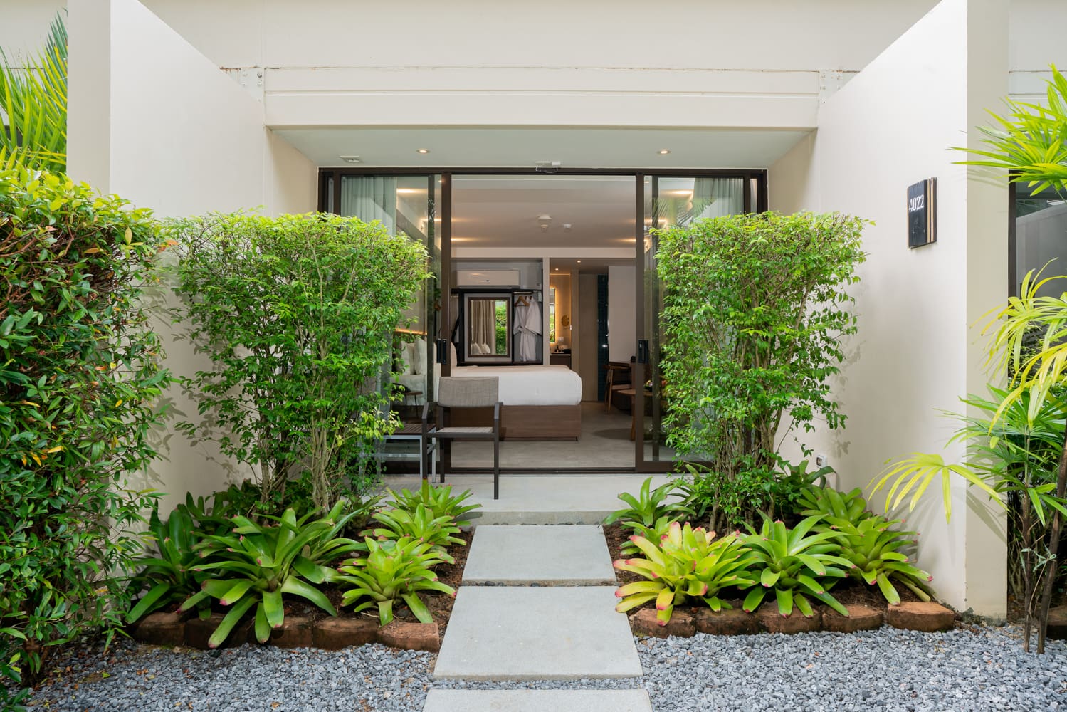 Rent-holiday-Rent Deluxe Garden Room Dewa Phuket Resort and Villas Thailand-Phuket