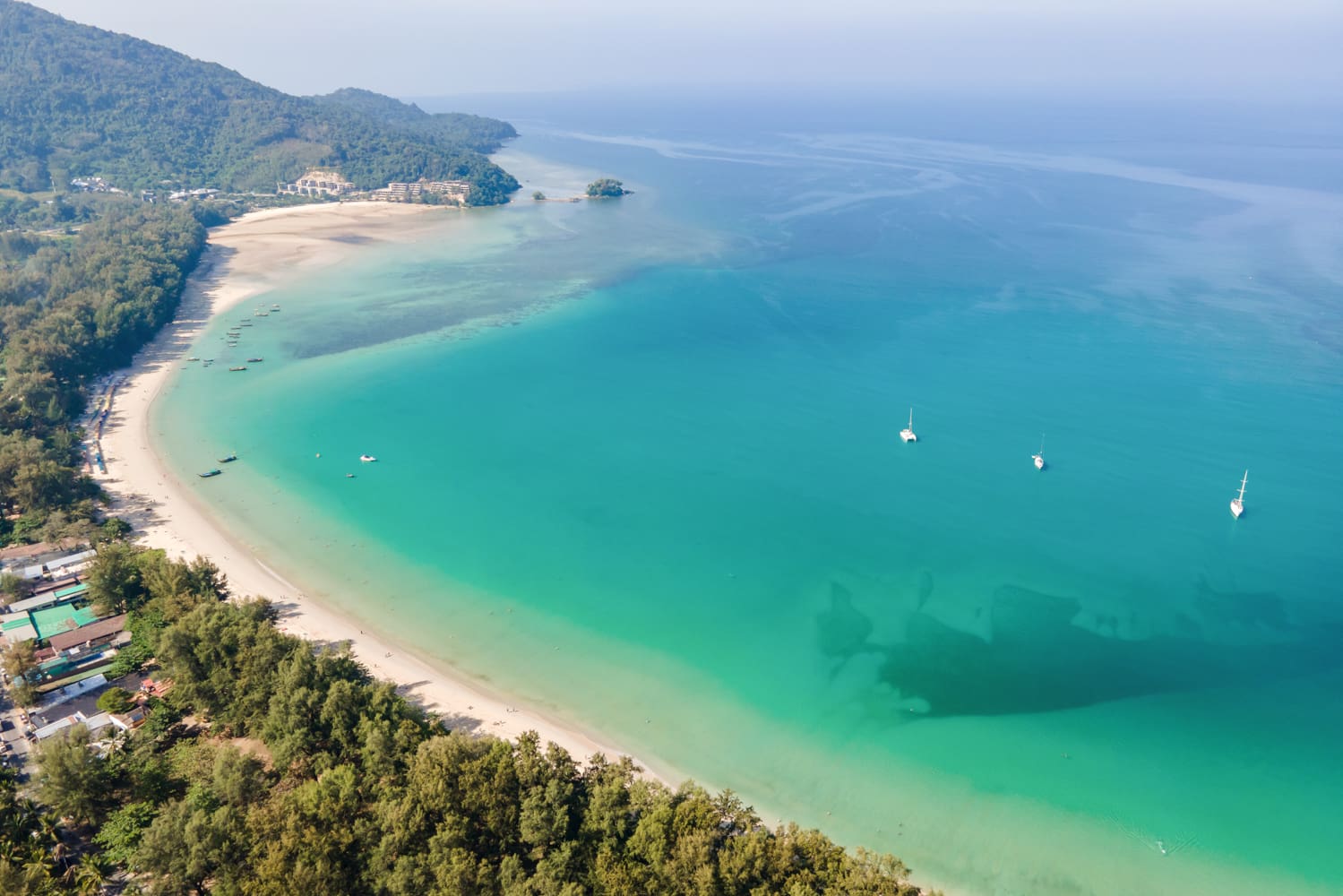 Rent Deluxe Room Dewa Phuket Resort and Villas Thailand