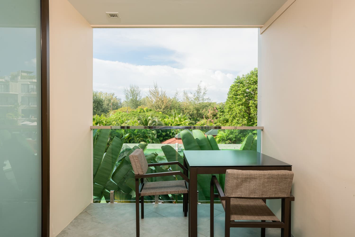 Rent Deluxe Room Dewa Phuket Resort and Villas Thailand