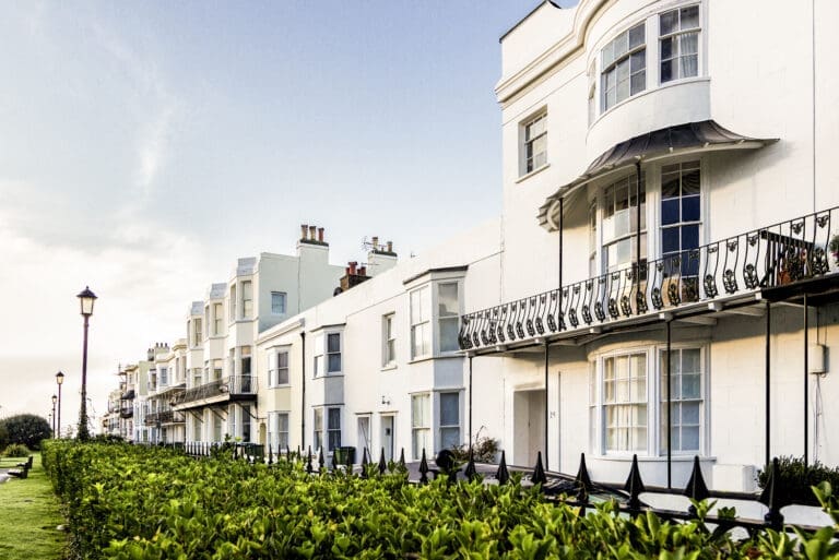 Rent Pearl Sands United Kingdom