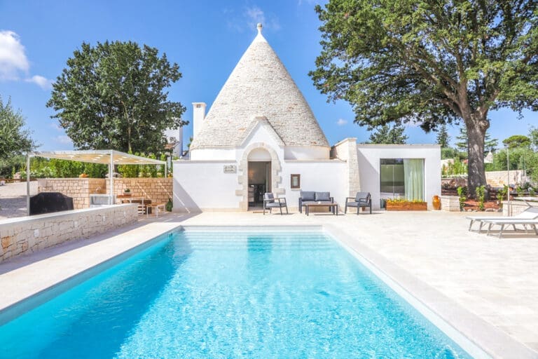 Rent Trullo Alberobello Italy