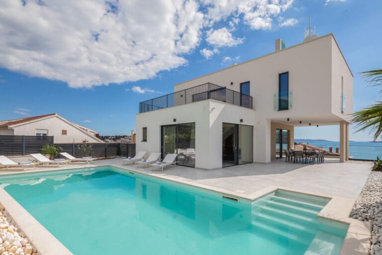 Rent Villa Bree Croatia