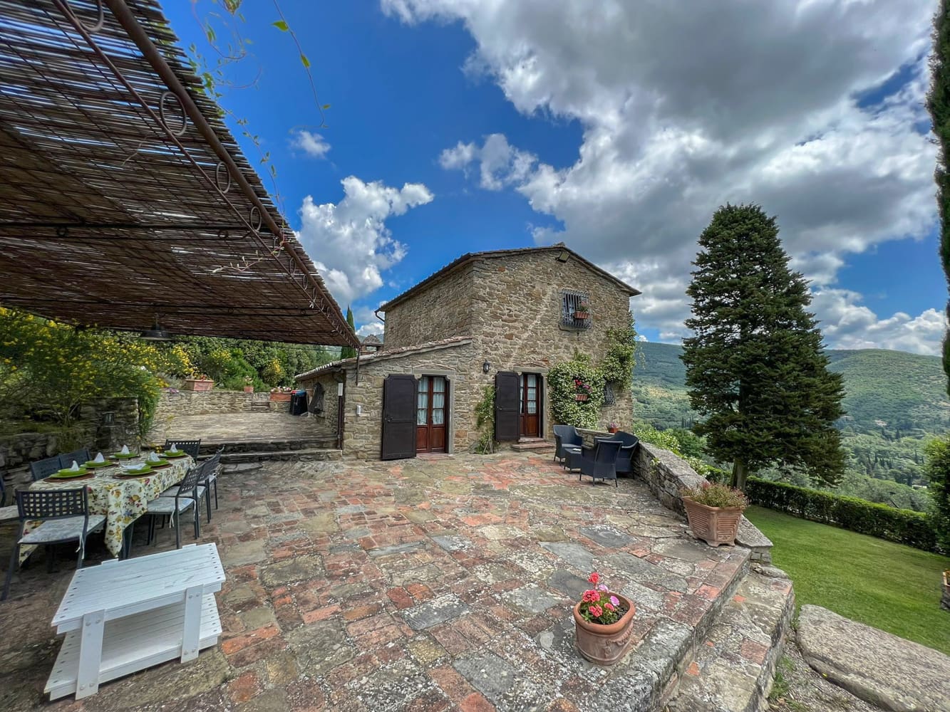 Rent Villa Campaccio Italy
