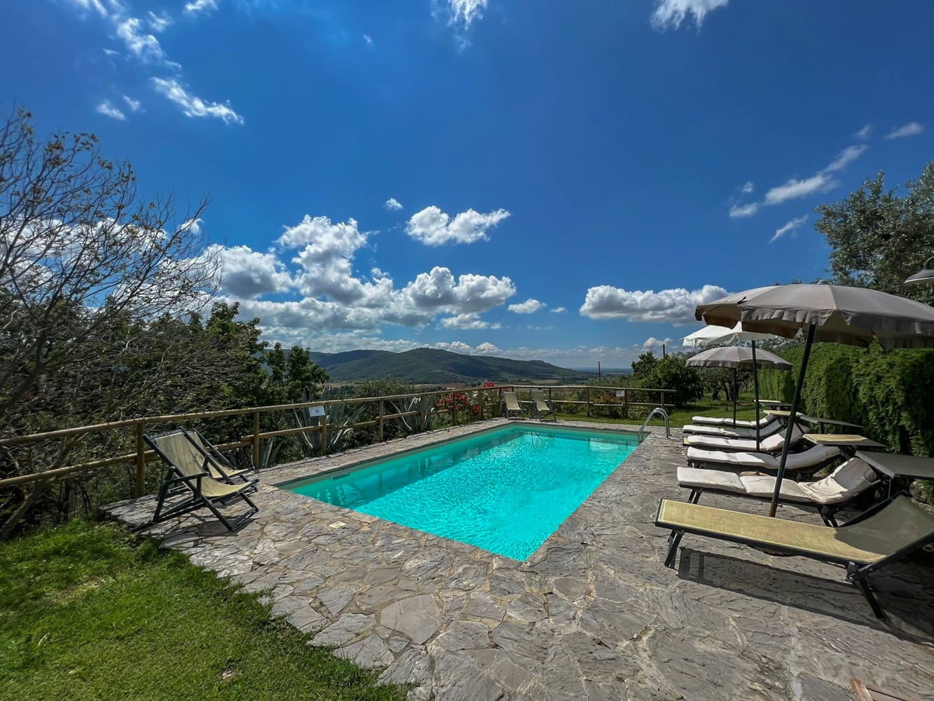 Rent Villa Campaccio Italy