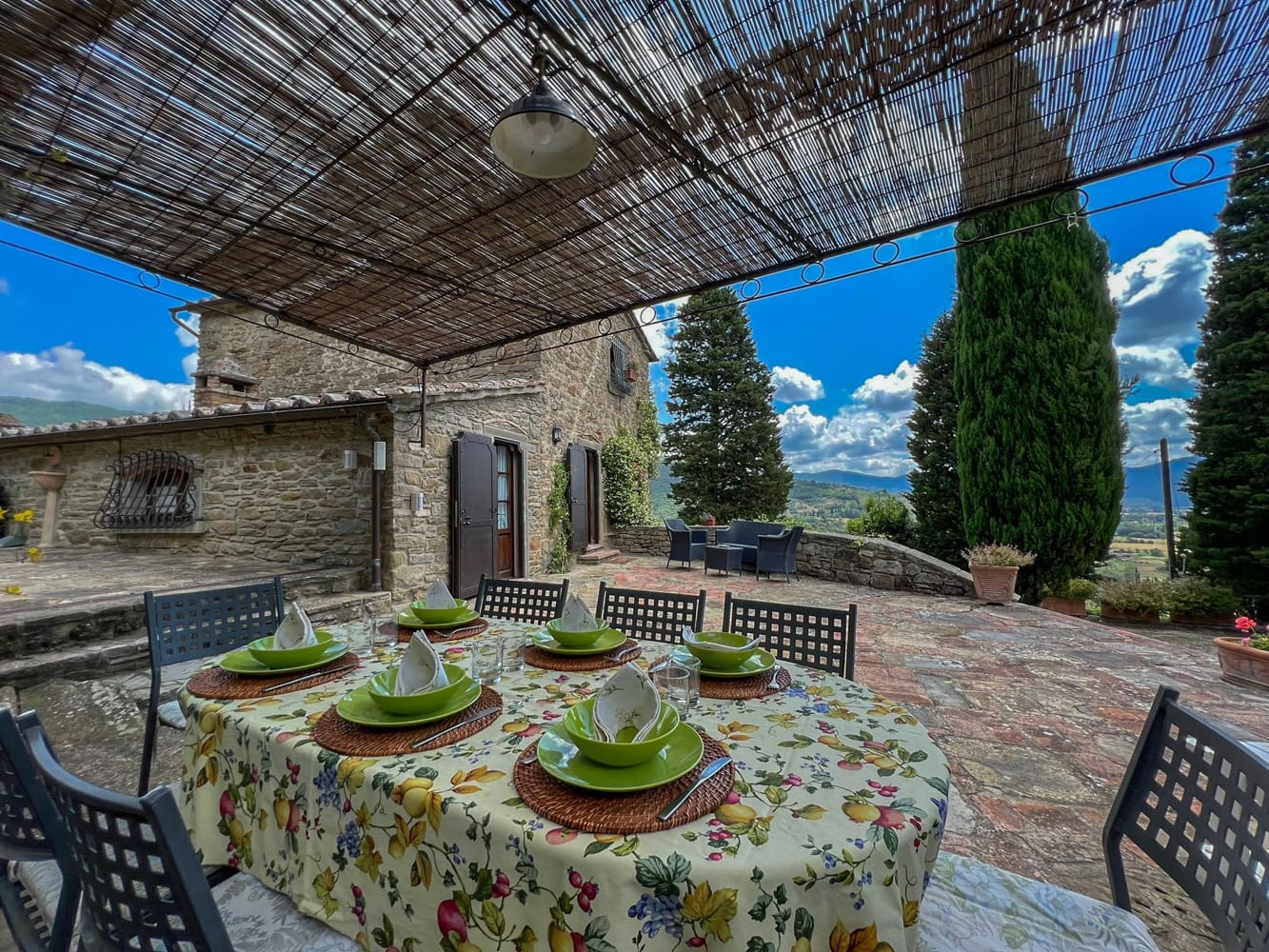 Rent Villa Campaccio Italy