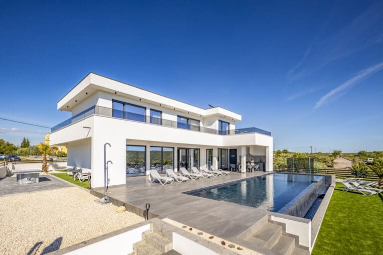 Rent Villa Colva Croatia