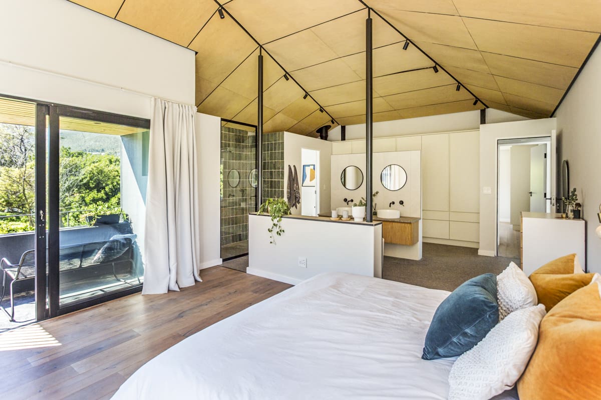 Rent Villa Corentin South Africa