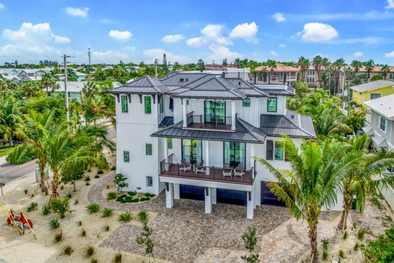 Rent Villa Driftwood United States