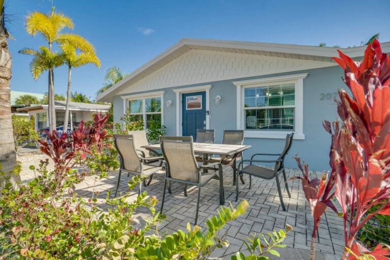 Rent Villa Egret United States