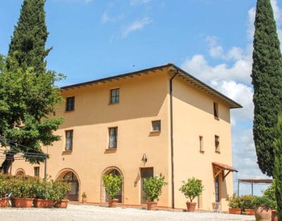 Rent Villa Gambassi Italy