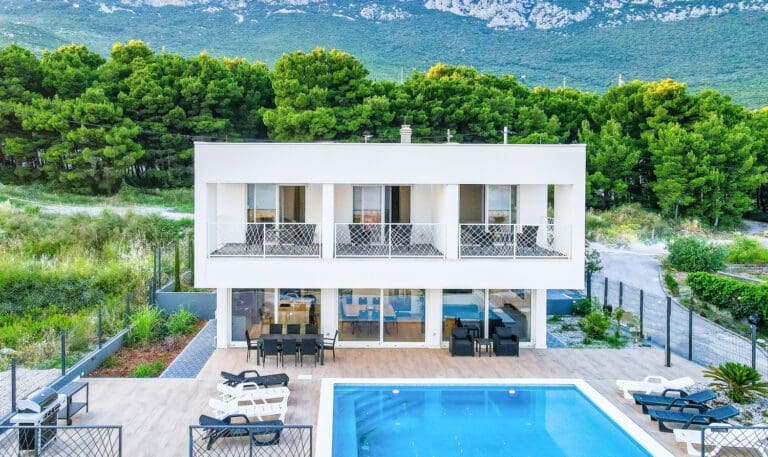 Rent Villa Greene Croatia