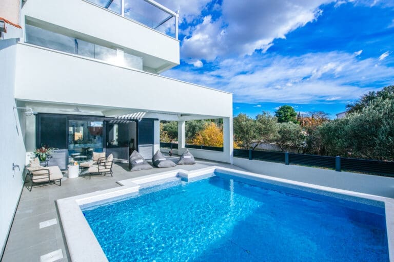 Rent Villa Kamala Croatia