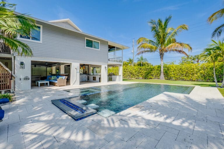 Rent Villa Live Oak United States