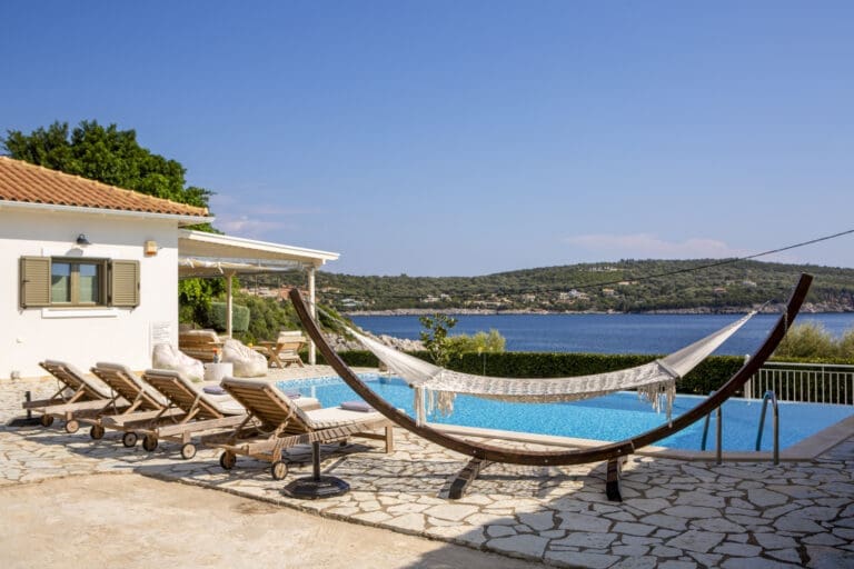 Rent Villa Matina Greece