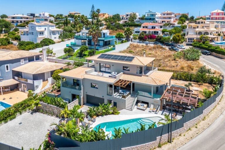 Rent Villa Perto Portugal